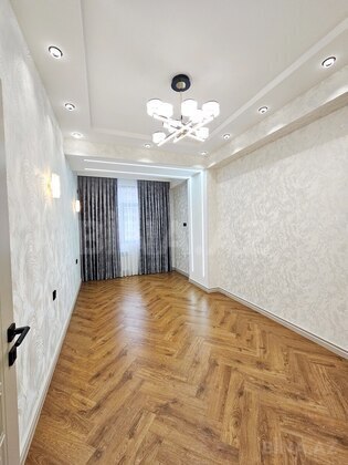 4 otaqlı Yeni tikili, Qara Qarayev m., Bakı