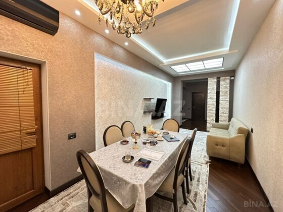 3 otaqlı Yeni tikili, Şah İsmayıl Xətai m., Bakı