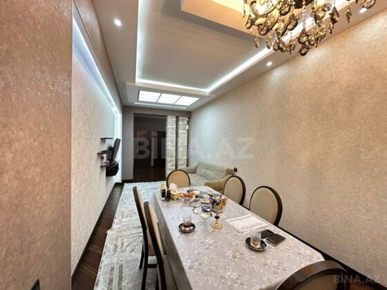 3 otaqlı Yeni tikili, Şah İsmayıl Xətai m., Bakı