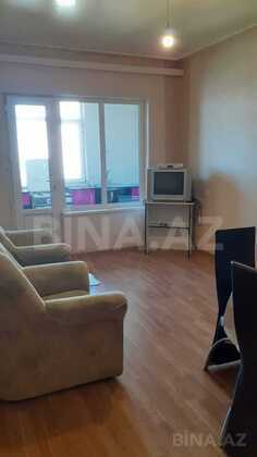 2 otaqlı Köhnə tikili, 8-ci mikrorayon q., Bakı