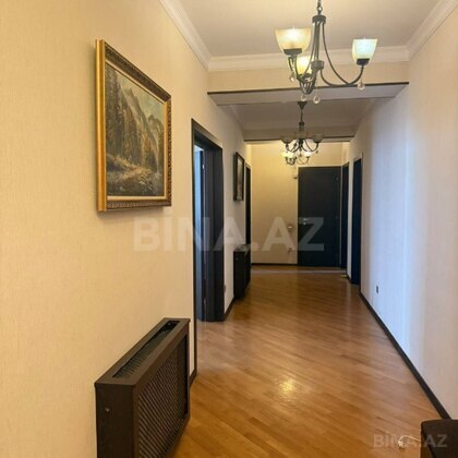 4 otaqlı Yeni tikili, 28 May m., Bakı