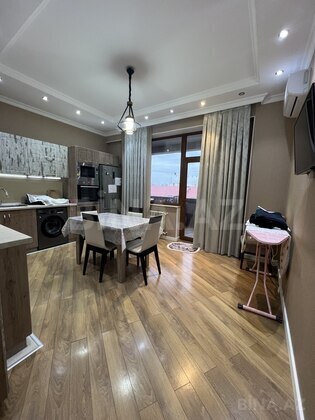 3 otaqlı Yeni tikili, Bakmil m., Bakı