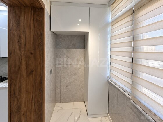 3 otaqlı Köhnə tikili, Xalqlar Dostluğu m., Bakı