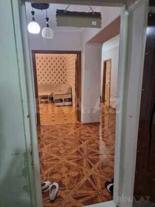 3 otaqlı Köhnə tikili, Elmlər Akademiyası m., Bakı
