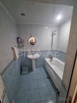 3 otaqlı Köhnə tikili, Elmlər Akademiyası m., Bakı