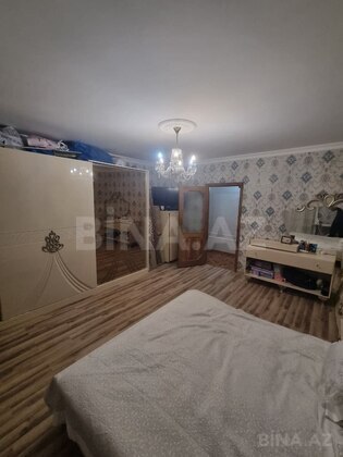 3 otaqlı Köhnə tikili, Elmlər Akademiyası m., Bakı