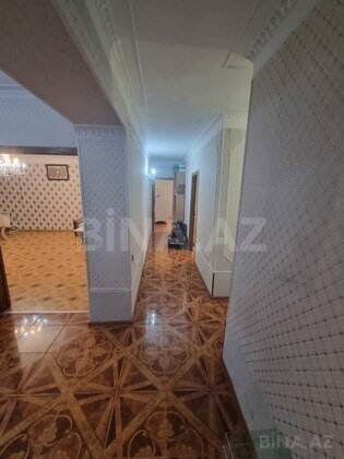 3 otaqlı Köhnə tikili, Elmlər Akademiyası m., Bakı