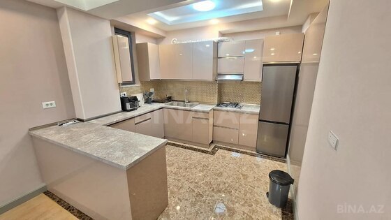 2 otaqlı Yeni tikili, Şah İsmayıl Xətai m., Bakı