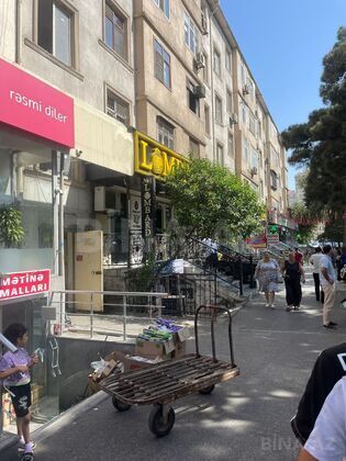 2 otaqlı Köhnə tikili, Memar Əcəmi m., Bakı