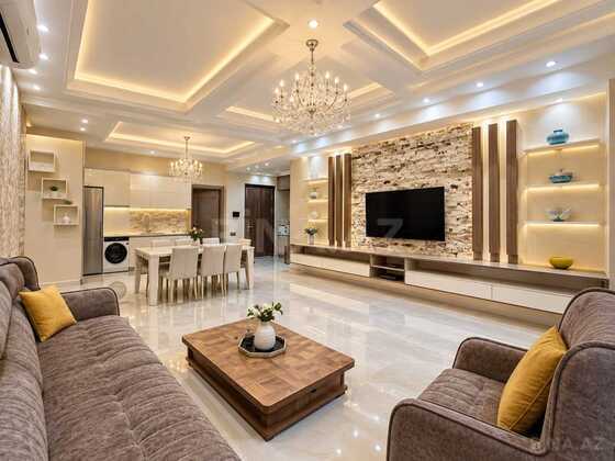 3 otaqlı Yeni tikili, Şah İsmayıl Xətai m., Bakı