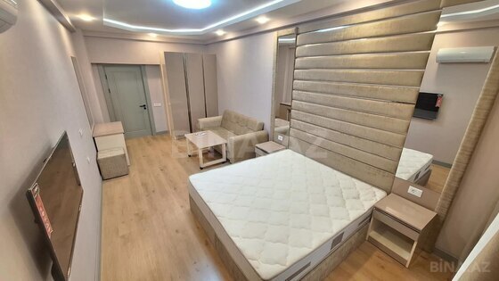 3 otaqlı Yeni tikili, Şah İsmayıl Xətai m., Bakı