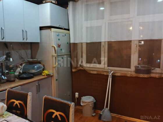 4 otaqlı Köhnə tikili, Neftçilər m., Bakı