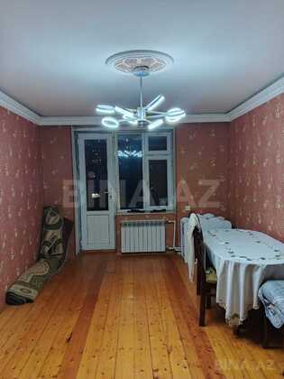 4 otaqlı Köhnə tikili, Neftçilər m., Bakı