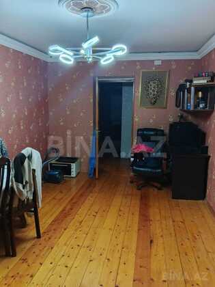 4 otaqlı Köhnə tikili, Neftçilər m., Bakı