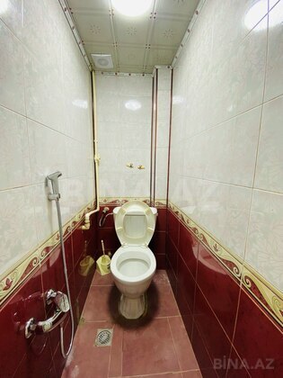 4 otaqlı Köhnə tikili, Xalqlar Dostluğu m., Bakı