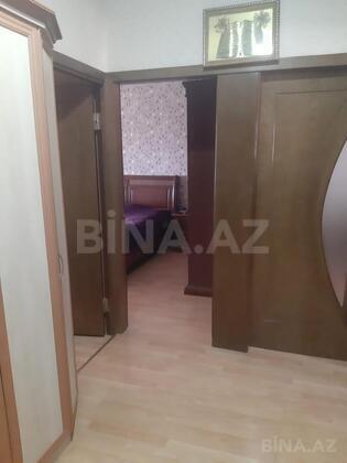 4 otaqlı Köhnə tikili, Memar Əcəmi m., Bakı