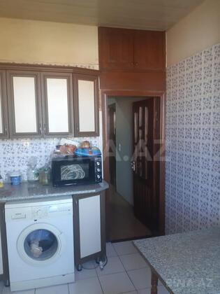 4 otaqlı Köhnə tikili, Memar Əcəmi m., Bakı