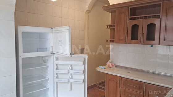 2 otaqlı Köhnə tikili, Azadlıq Prospekti m., Bakı