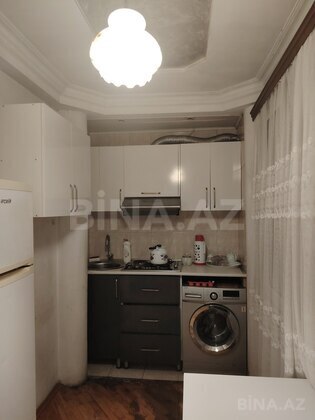 3 otaqlı Köhnə tikili, İnşaatçılar m., Bakı