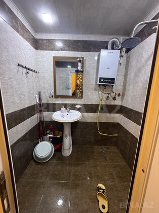 4 otaqlı Köhnə tikili, Qaraçuxur q., Bakı