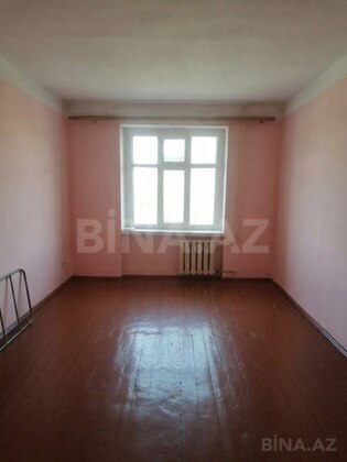 4 otaqlı Köhnə tikili, Əhmədli m., Bakı