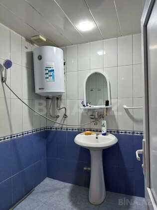 2 otaqlı Köhnə tikili, Bakıxanov q., Bakı