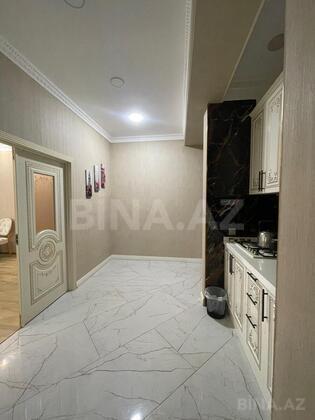 3 otaqlı Yeni tikili, Şah İsmayıl Xətai m., Bakı