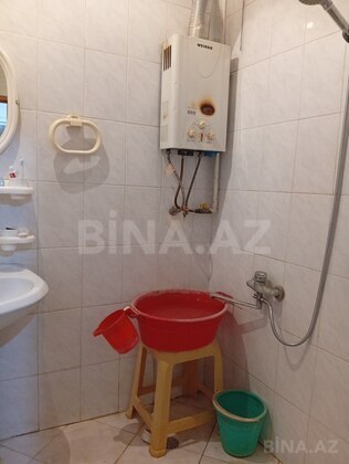 4 otaqlı Köhnə tikili, Azadlıq Prospekti m., Bakı