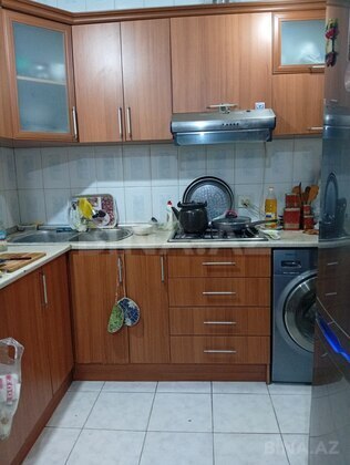 4 otaqlı Köhnə tikili, Azadlıq Prospekti m., Bakı