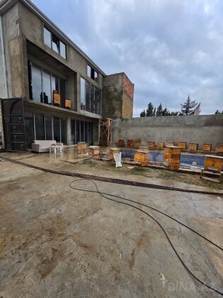 4 otaqlı Həyət evi/Bağ evi, Novxanı q., Bakı