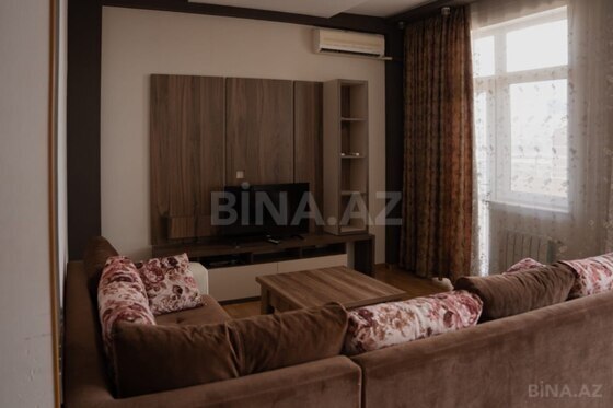 3 otaqlı Yeni tikili, Şah İsmayıl Xətai m., Bakı