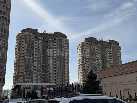 3 otaqlı Yeni tikili, Şah İsmayıl Xətai m., Bakı