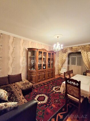 5 otaqlı Köhnə tikili, Xalqlar Dostluğu m., Bakı