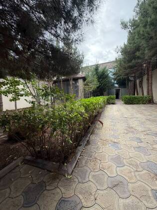 4 otaqlı Həyət evi/Bağ evi, Badamdar q., Bakı