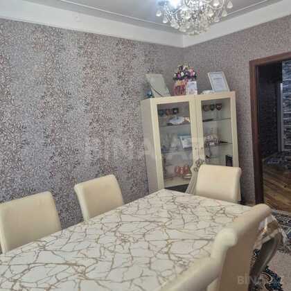 5 otaqlı Köhnə tikili, Sumqayıt