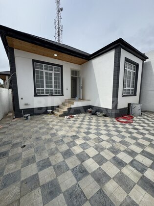 4 otaqlı Həyət evi/Bağ evi, Binə q., Bakı