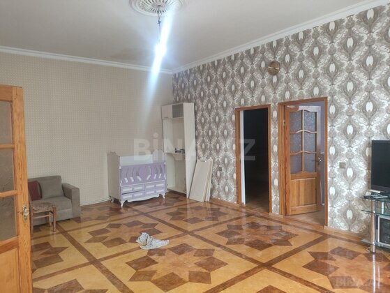 4 otaqlı Həyət evi/Bağ evi, Memar Əcəmi m., Bakı