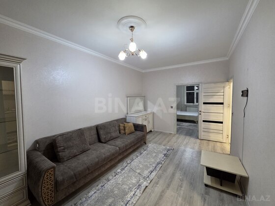 2 otaqlı Köhnə tikili, Azadlıq Prospekti m., Bakı