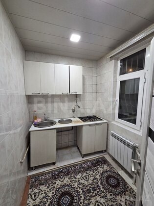 2 otaqlı Köhnə tikili, Azadlıq Prospekti m., Bakı