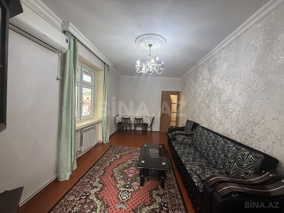 2 otaqlı Köhnə tikili, Həzi Aslanov m., Bakı