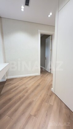 3 otaqlı Yeni tikili, Elmlər Akademiyası m., Bakı
