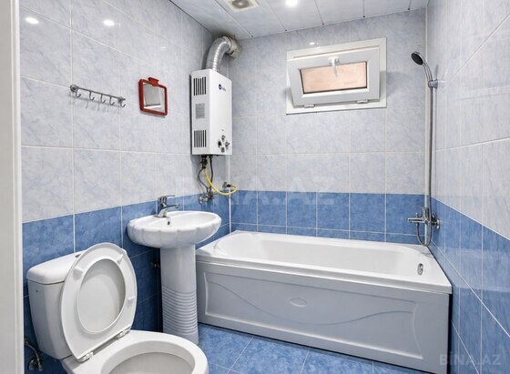 2 otaqlı Köhnə tikili, Elmlər Akademiyası m., Bakı
