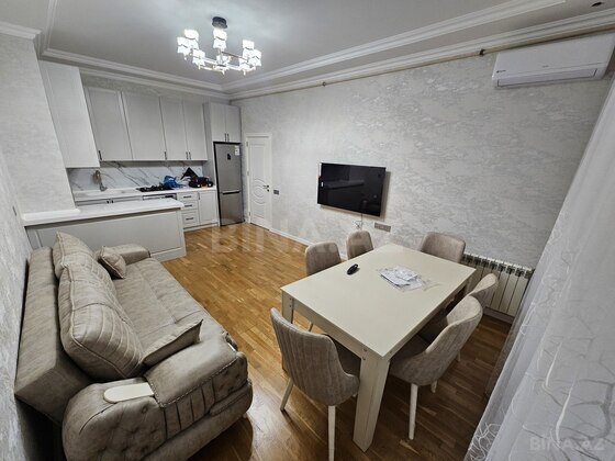 3 otaqlı Yeni tikili, Qara Qarayev m., Bakı