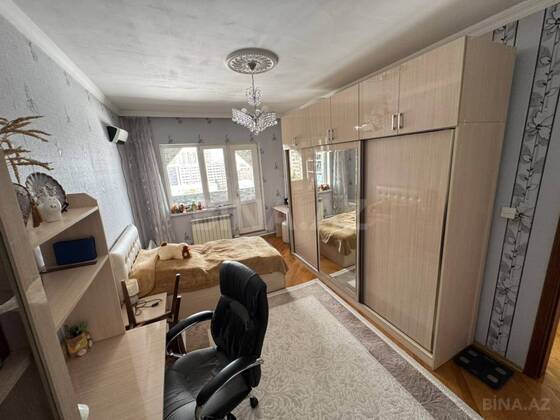 3 otaqlı Köhnə tikili, Binəqədi r., Bakı