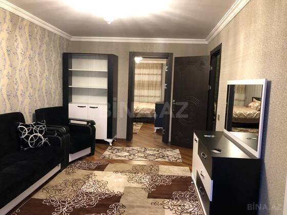 2 otaqlı Köhnə tikili, İnşaatçılar m., Bakı