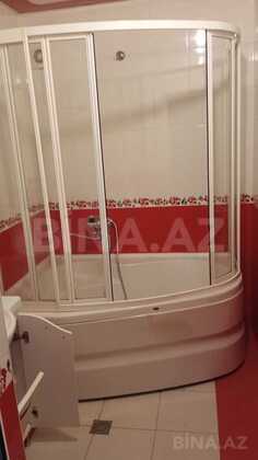 3 otaqlı Köhnə tikili, 8 Noyabr m., Bakı