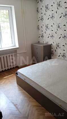 3 otaqlı Köhnə tikili, 8 Noyabr m., Bakı