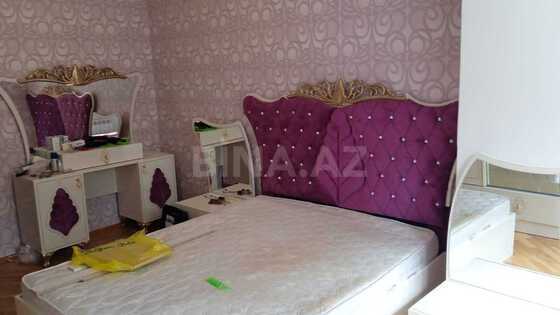 3 otaqlı Köhnə tikili, 8 Noyabr m., Bakı