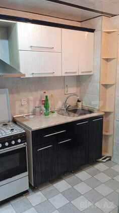 3 otaqlı Köhnə tikili, 8 Noyabr m., Bakı