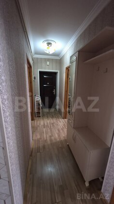 3 otaqlı Köhnə tikili, Bakıxanov q., Bakı